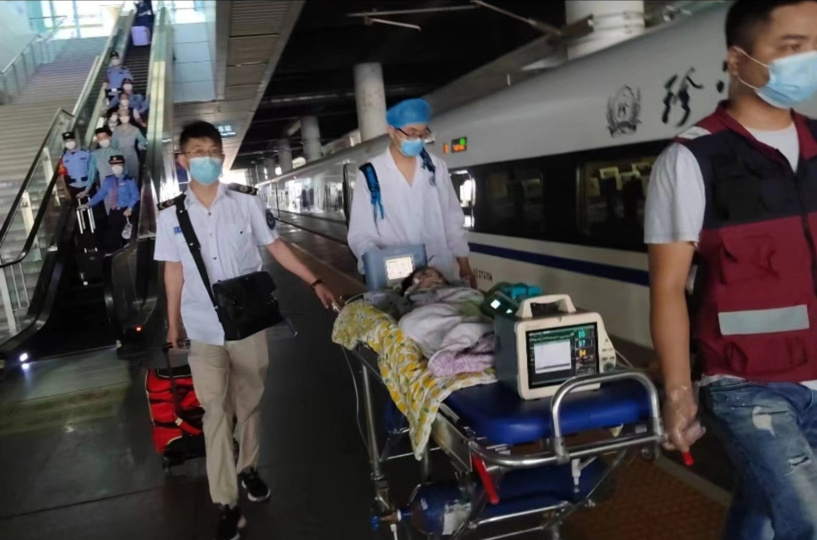 黄龙县高铁转运公司